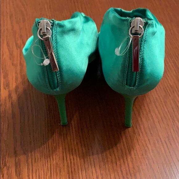 Zara Woman green satin heels - Picture 2 of 8